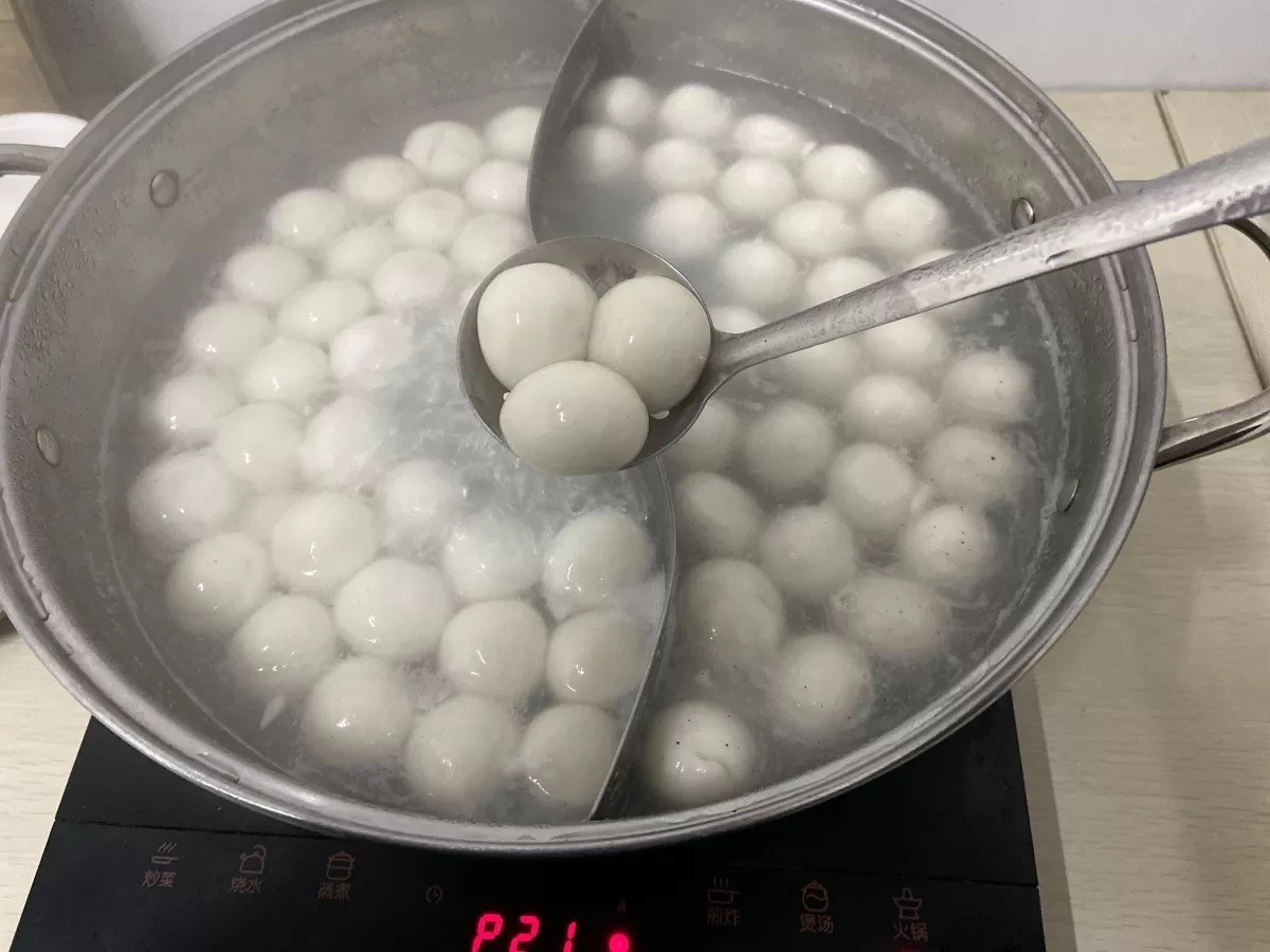 兢兢业业工作，，，，团团圆圆跨年